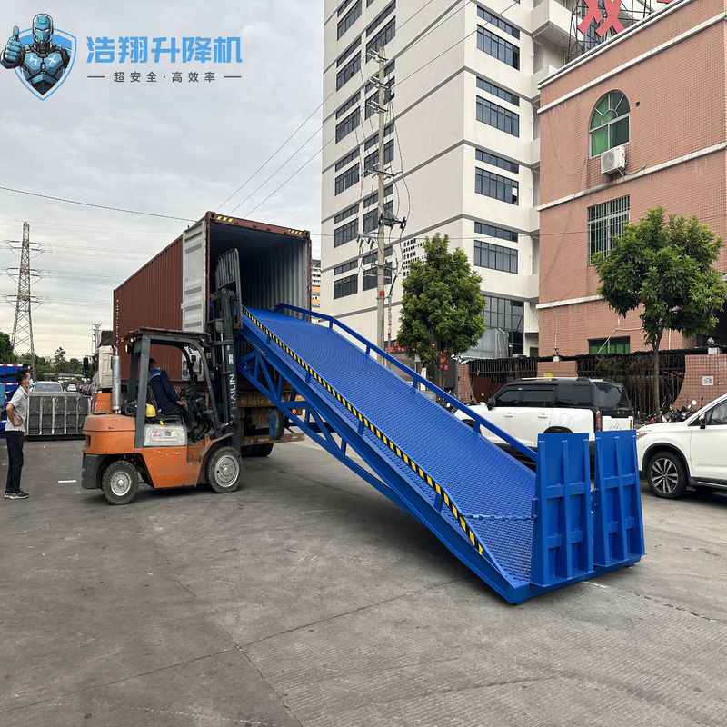 Adjustable Truck Loading Ramp 10 Ton Mobile Dock Bridge With 6m Slope ...