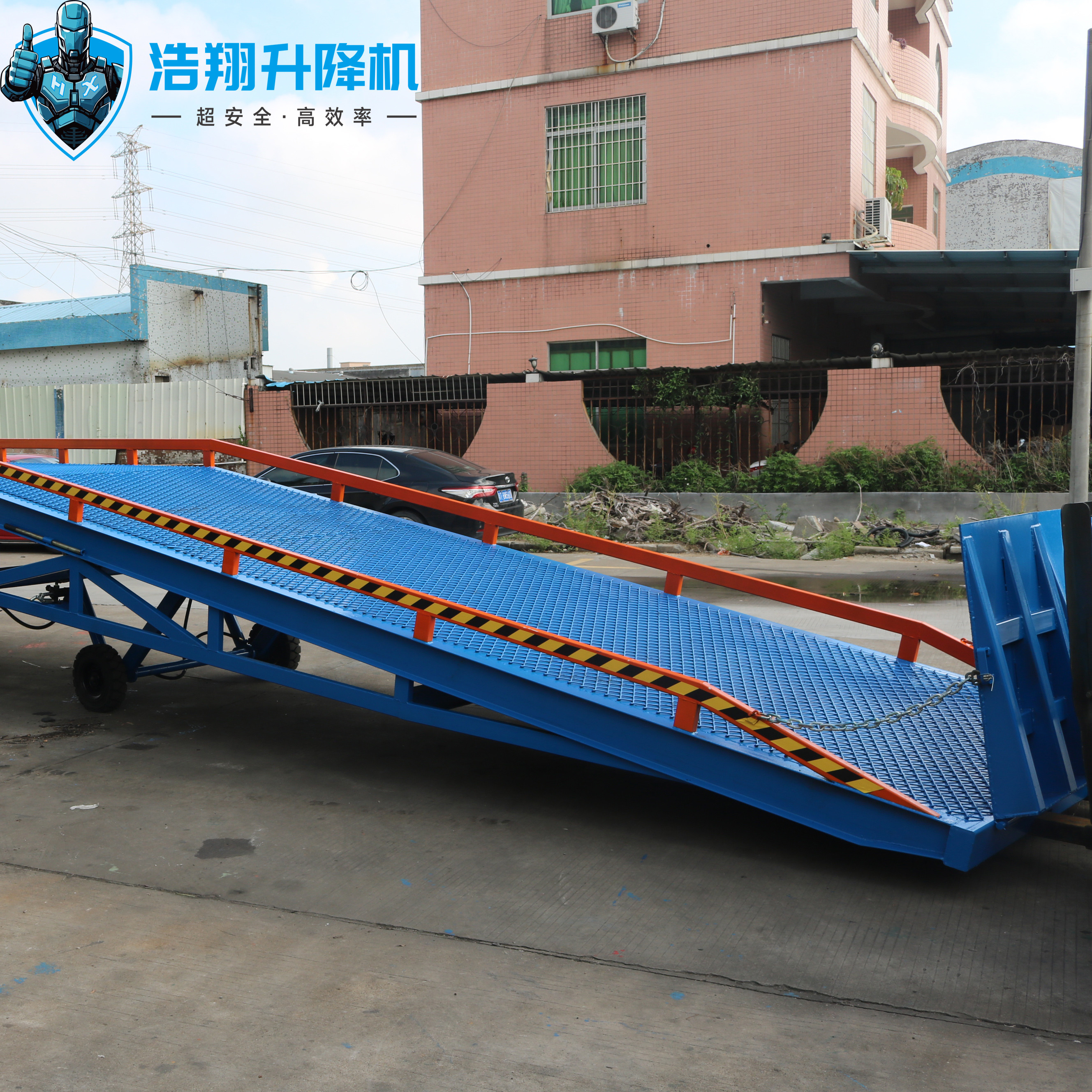 Portable Warehouse Ramp Warehouse Mobile Hydraulic Dock Ramp Customizable Color